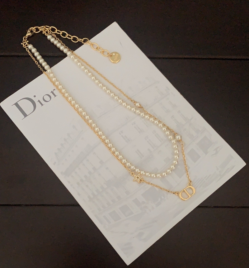 chr1st1an D10r necklaces